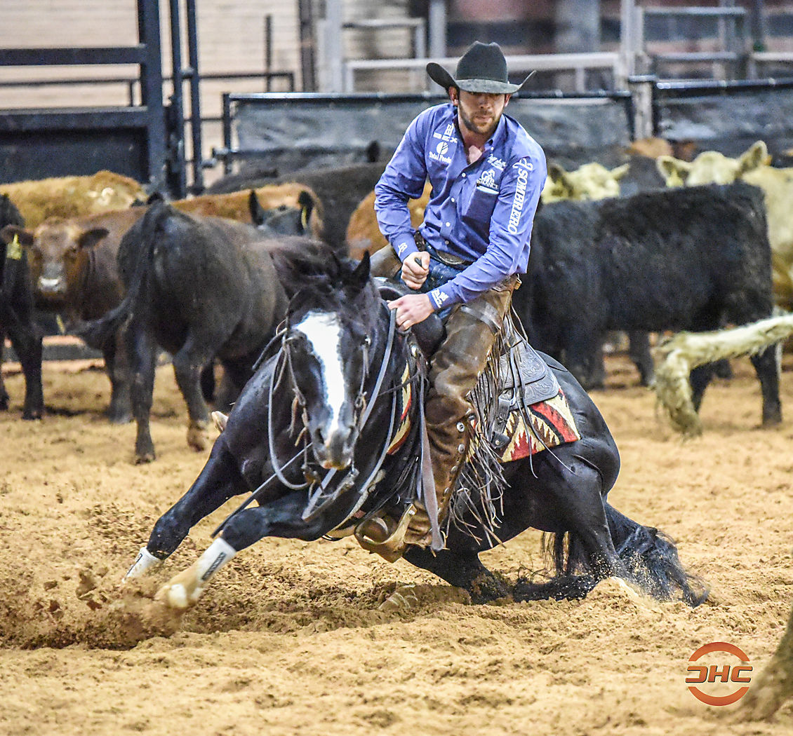 Adan Banuelos : Performance Horse Central